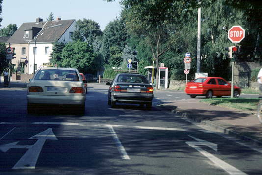 Ampel und Haltlinie